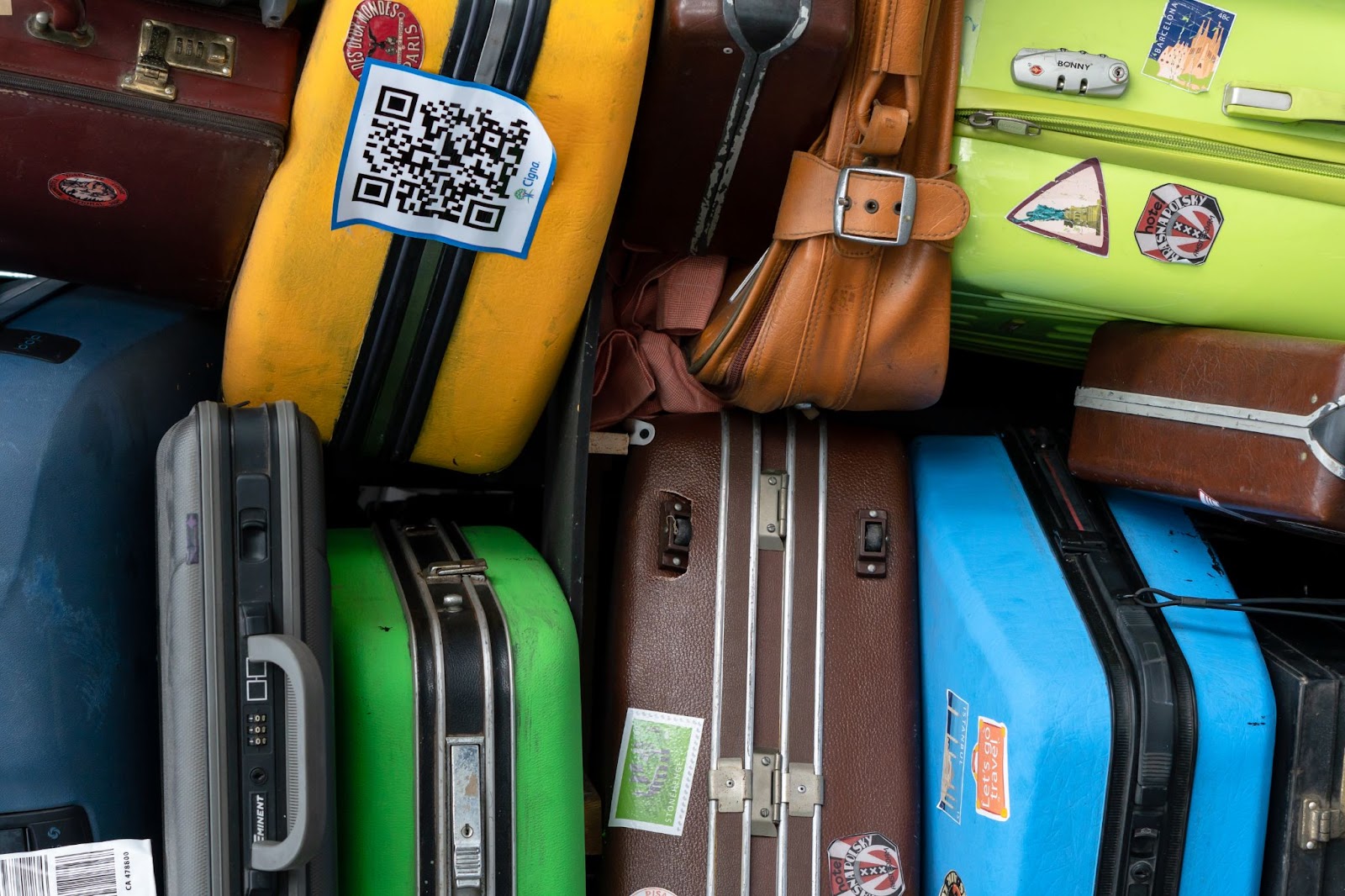Как выбрать дорожный чемодан-Материал дорожного саквояжа